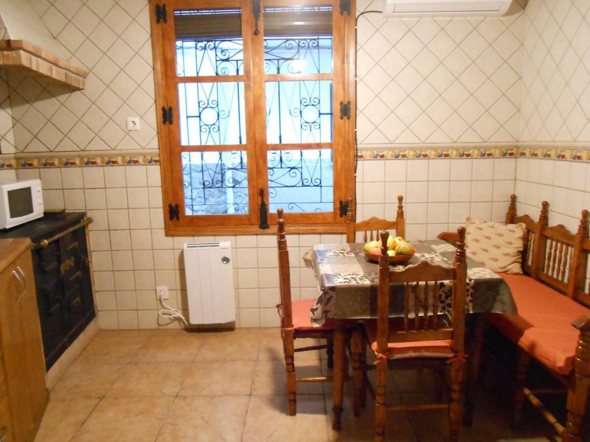 El Portal Viejo Appartement Cabezuela Del Valle Buitenkant foto