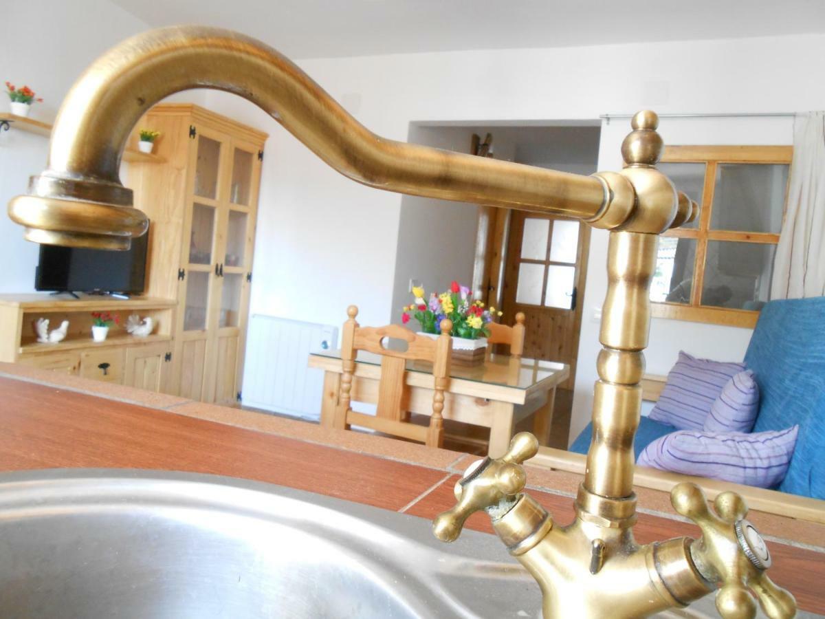 El Portal Viejo Appartement Cabezuela Del Valle Buitenkant foto
